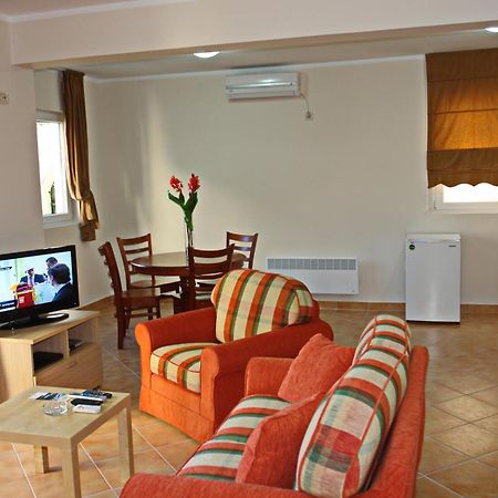 בודווה Villa Franeta Apartments חדר תמונה