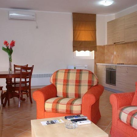 בודווה Villa Franeta Apartments חדר תמונה