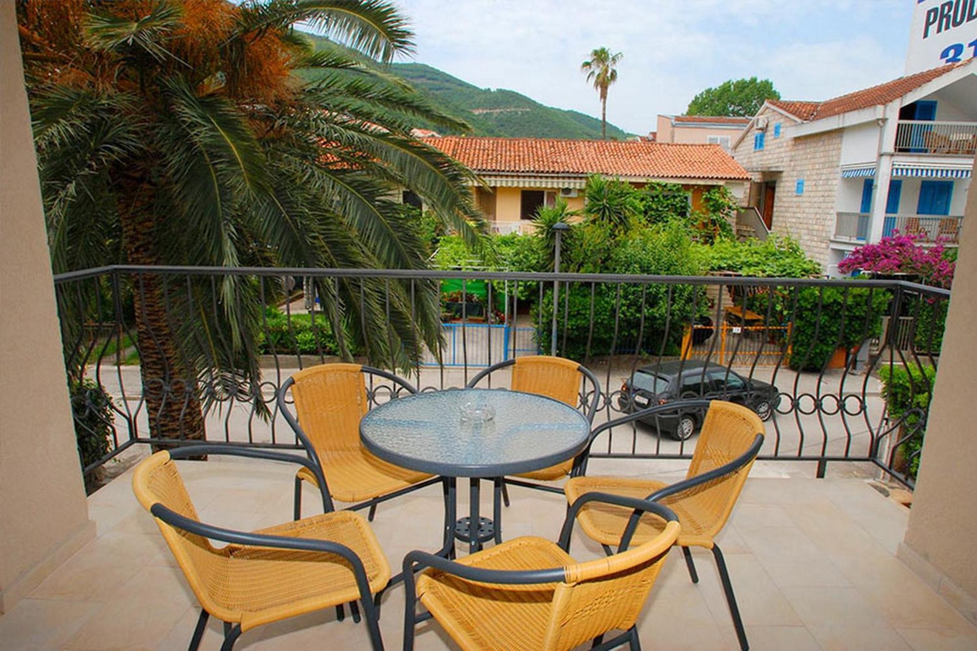 בודווה Villa Franeta Apartments חדר תמונה